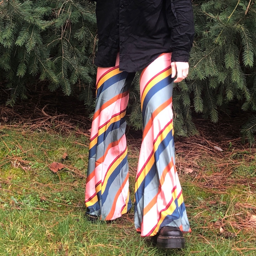 Hi rise silky flare pants